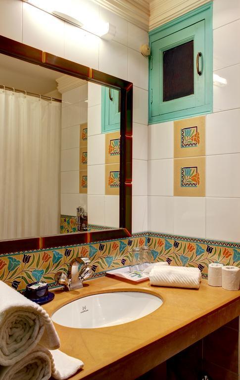 Palace On Ganges - Heritage Hotel Váránaszi Kültér fotó