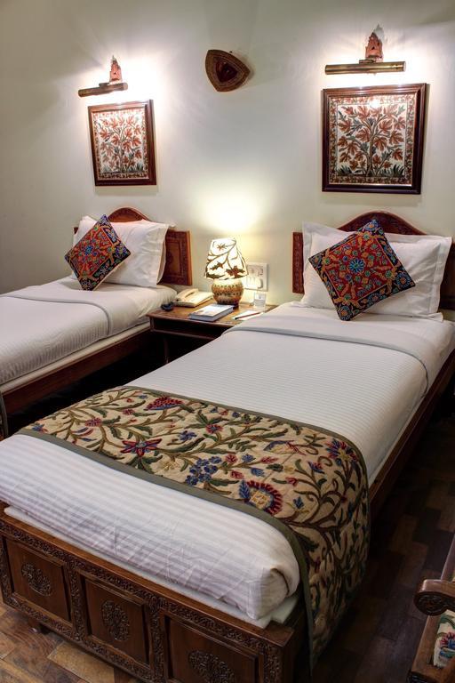 Palace On Ganges - Heritage Hotel Váránaszi Szoba fotó