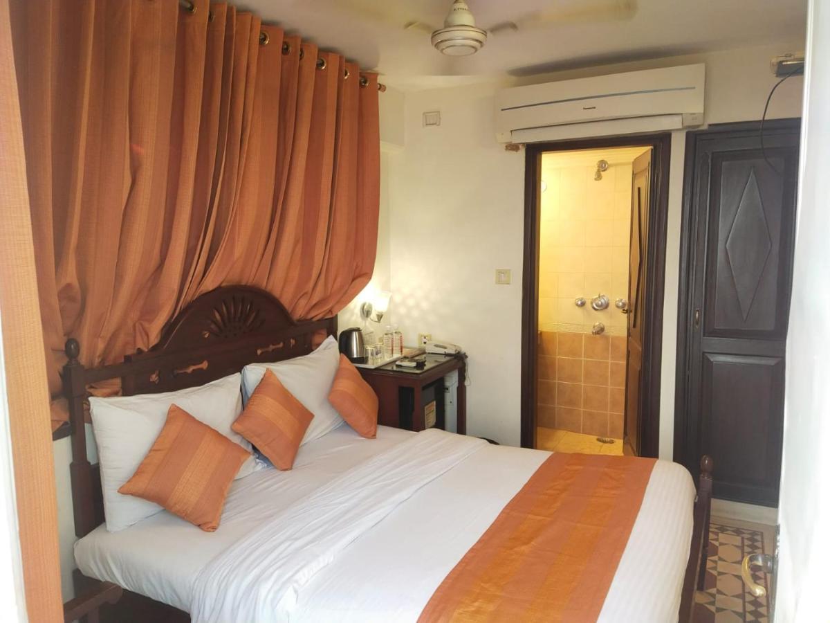 Palace On Ganges - Heritage Hotel Váránaszi Kültér fotó