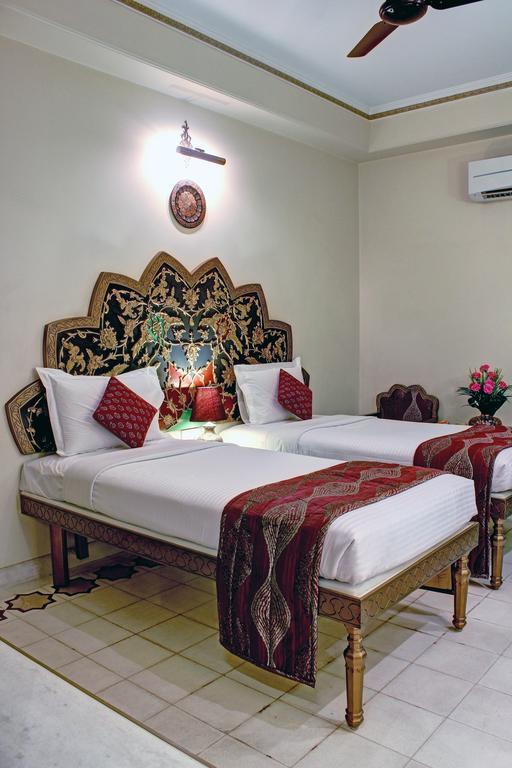 Palace On Ganges - Heritage Hotel Váránaszi Kültér fotó