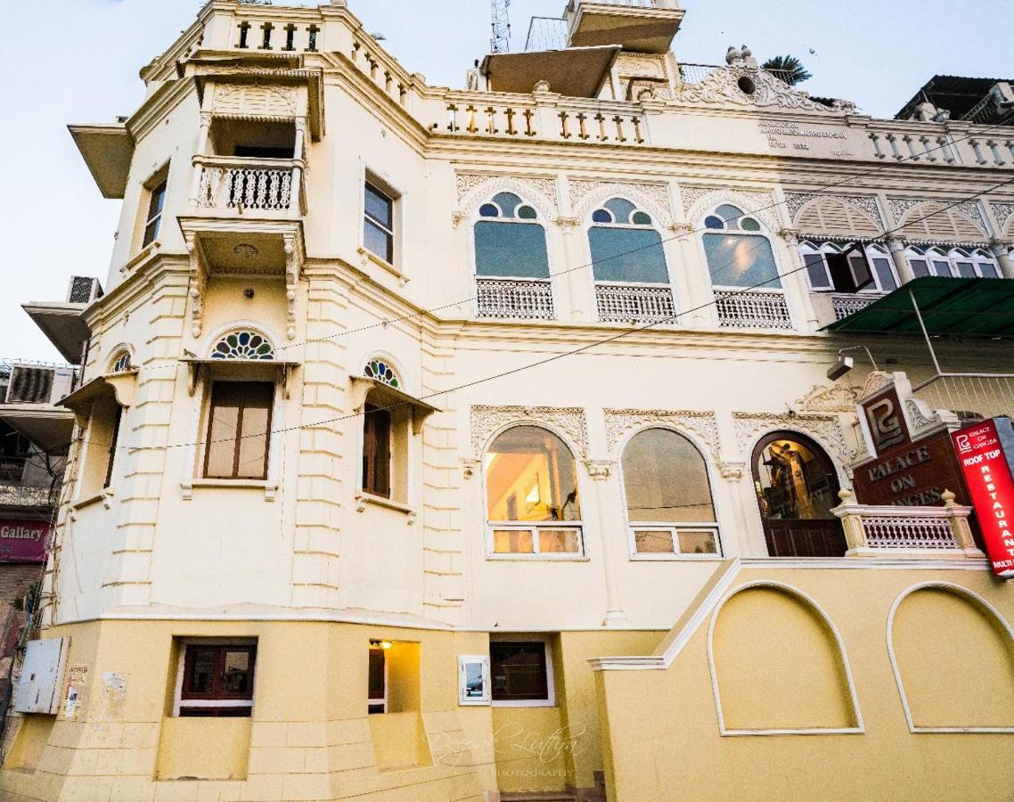 Palace On Ganges - Heritage Hotel Váránaszi Kültér fotó